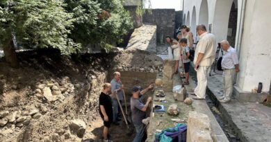 У Мукачівському замку вперше проводять розкопки: що цікавого знайшли археологи