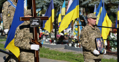 В Ужгороді провели в останню земну дорогу захисника, сержанта Олексія Тімірязєва