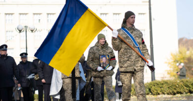 В Ужгороді попрощалися із полеглим воїном Володимиром Бондаренком