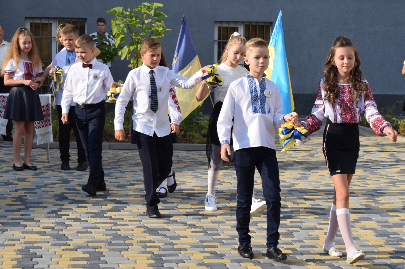 Школы Украины Фото